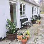 イン Hvidegaard Mon